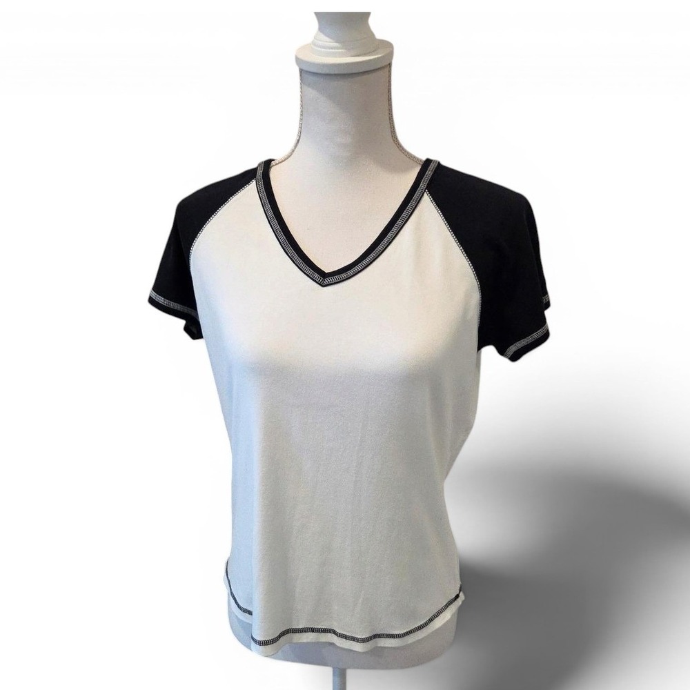St. John's Bay Tee 100% Cotton Raglan V-Neck White Black Sporty Y2K Medium